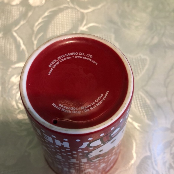 Hello Kitty Travel Tumbler Red With Dots seven20 SANRIO - Picture 4 of 4